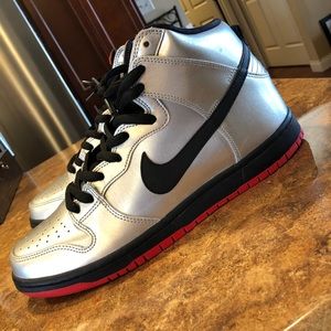 Nike SB Dunk High “Steel Reserve”
